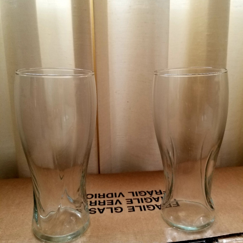 Miller lite glasses 4 for $22